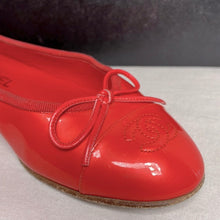 Load image into Gallery viewer, CHANEL ballerina flats