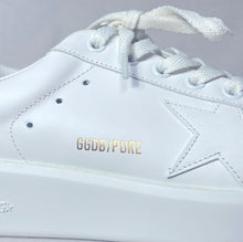 Load image into Gallery viewer, Golden Goose sneakers