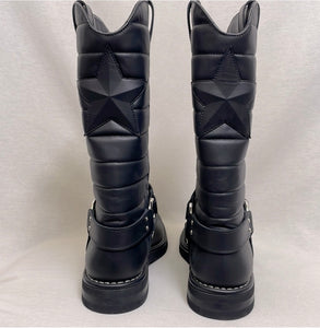 CHANEL boot